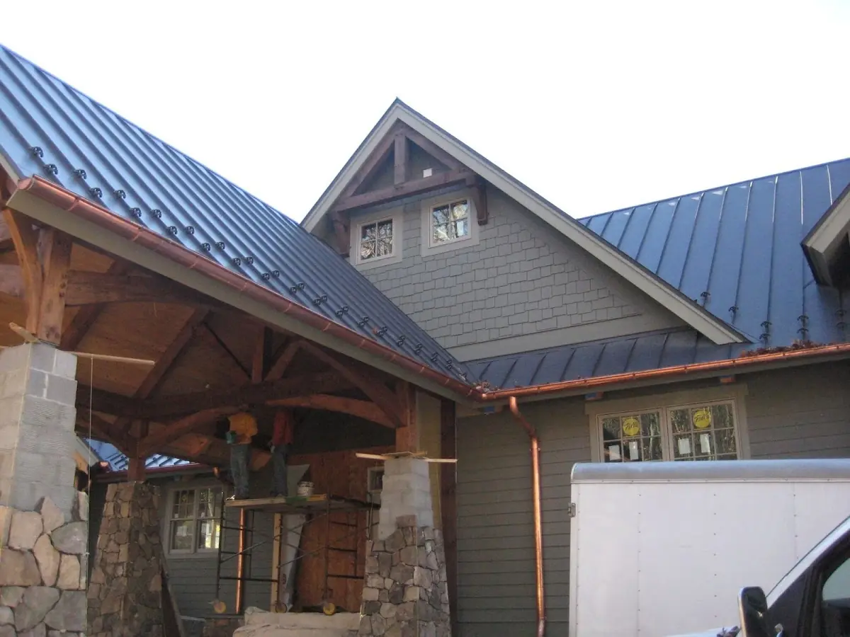 Craftsman Roofing team delivering quality roofing work in Bayhaven